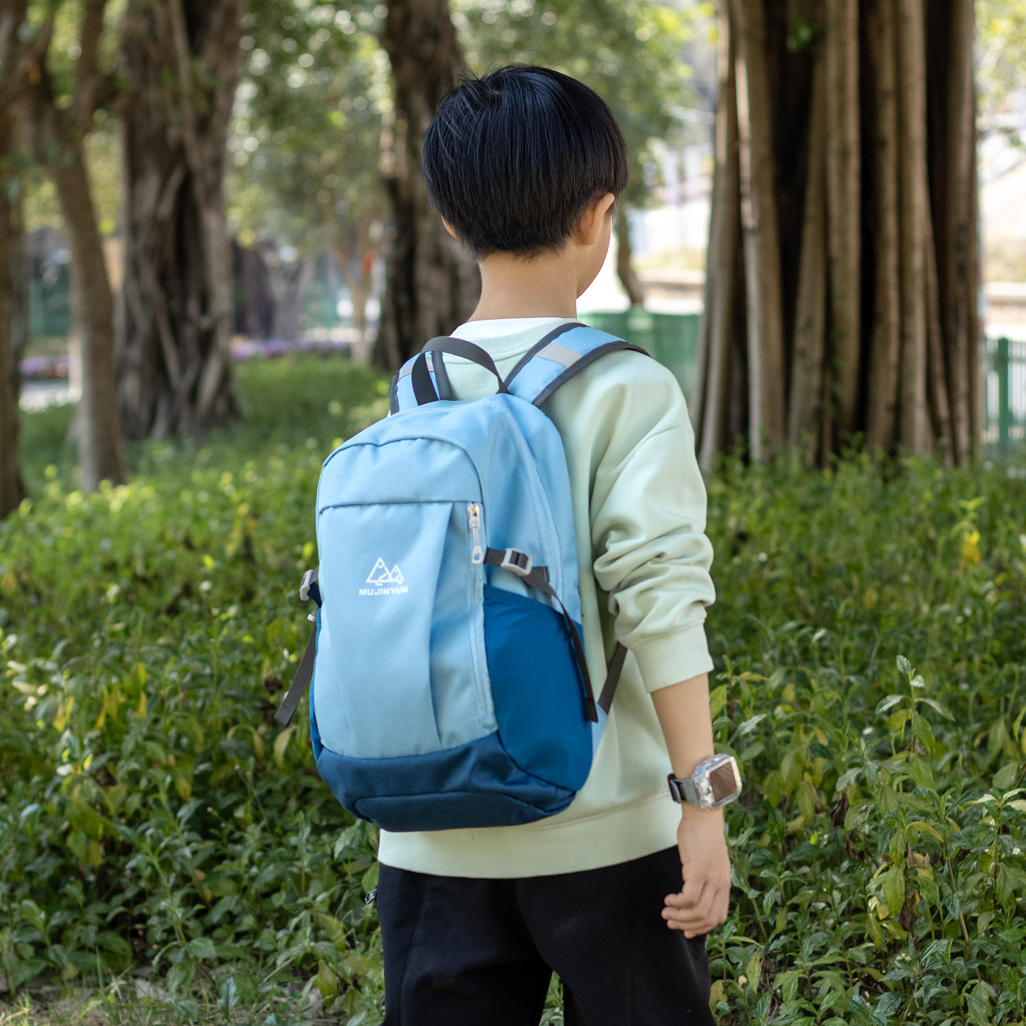 儿童外出小背包轻便户外旅行男孩小学生软书包研学双肩包补习补课