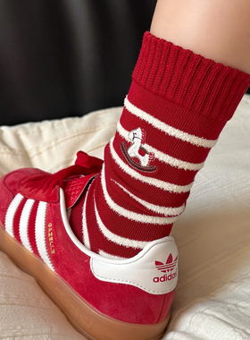 马年本命年红袜子女士中筒袜秋冬款条纹植绒可爱棉袜喜庆新年礼物