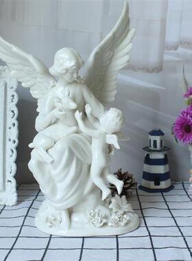 外贸出口西班牙高温陶瓷人物摆件天使与鹿雅致瓷偶欧式家居装饰品