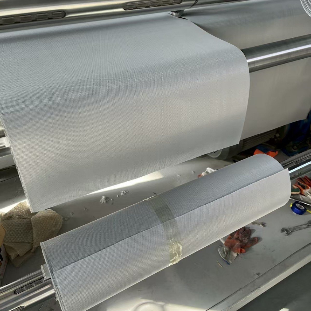 硅钛防火布阻燃布电焊布玻璃纤维三防布硅胶布a级挡烟垂壁布