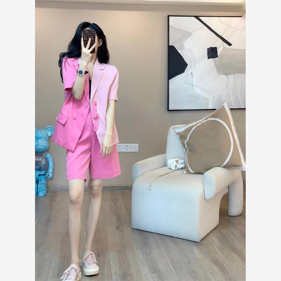 香港潮牌职业套装女夏季新款气质减龄小香风高级感时尚休闲西装短