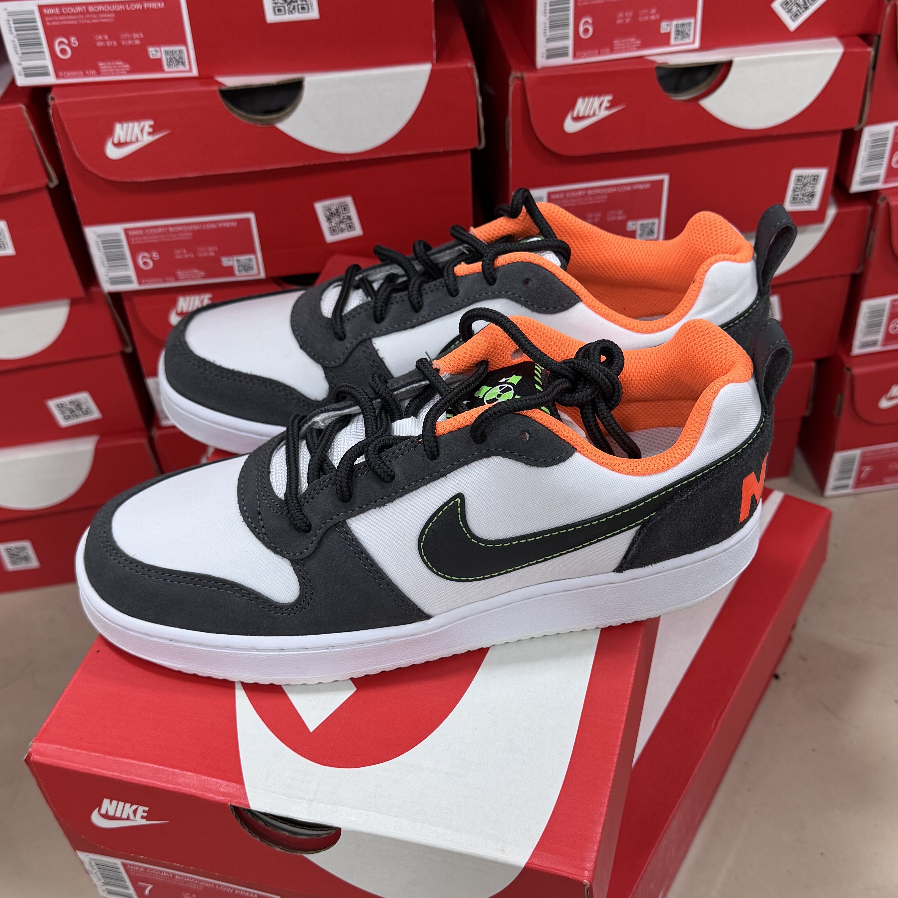 Nike Court Borough舒适透气 防滑耐磨 轻便防水板鞋FQ6858-108