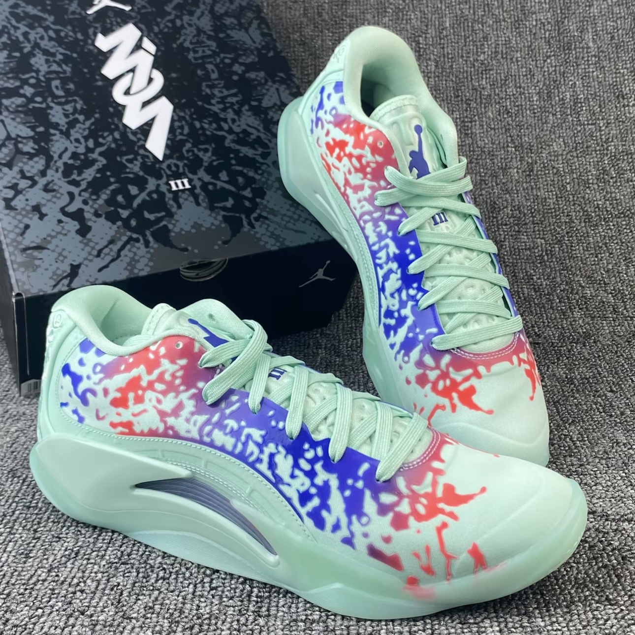 Jordan Zion 3 缓震支撑 抓地防踢 实战 抗扭 篮球鞋DR0676-300