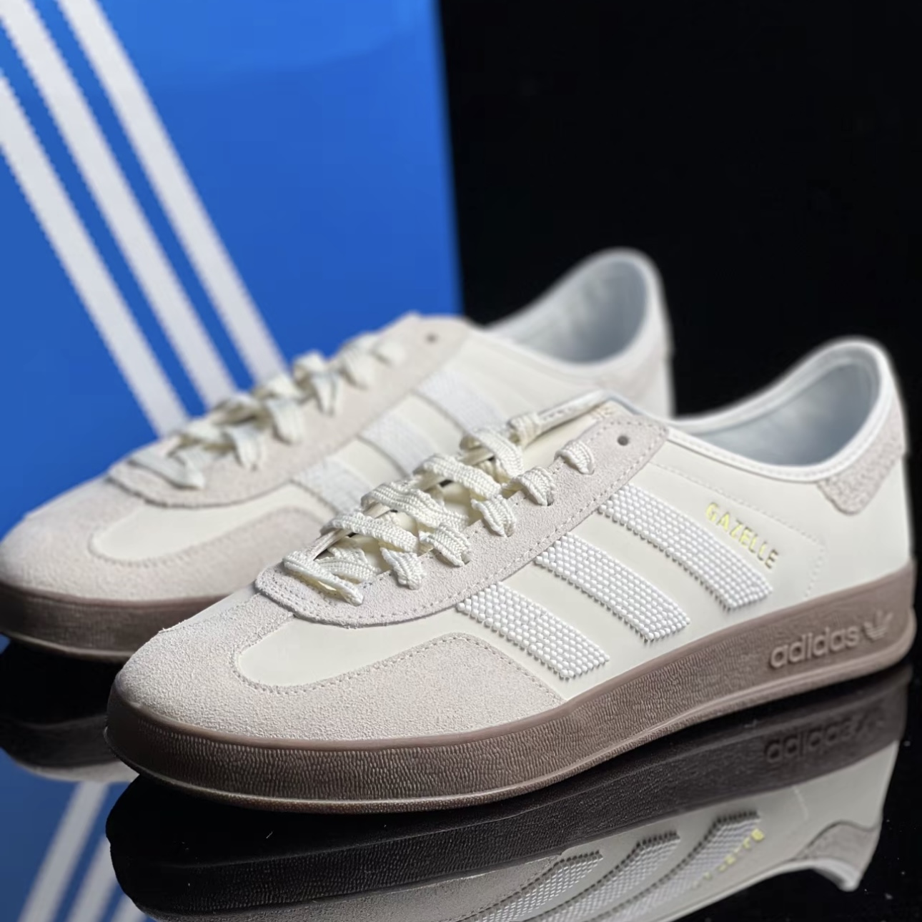 adidas Originals Gazelle 轻便防水绒面革包裹性舒适板鞋IH3719