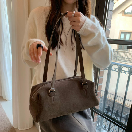 Unique blue真皮牛皮麂皮绒秋冬复古保龄球包单肩腋下大容量通勤