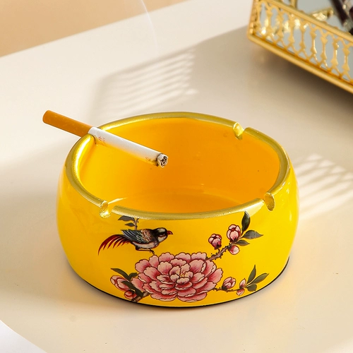 Модная современная креативная трендовая пепельница для офиса, коллекция 2021, легкий роскошный стиль