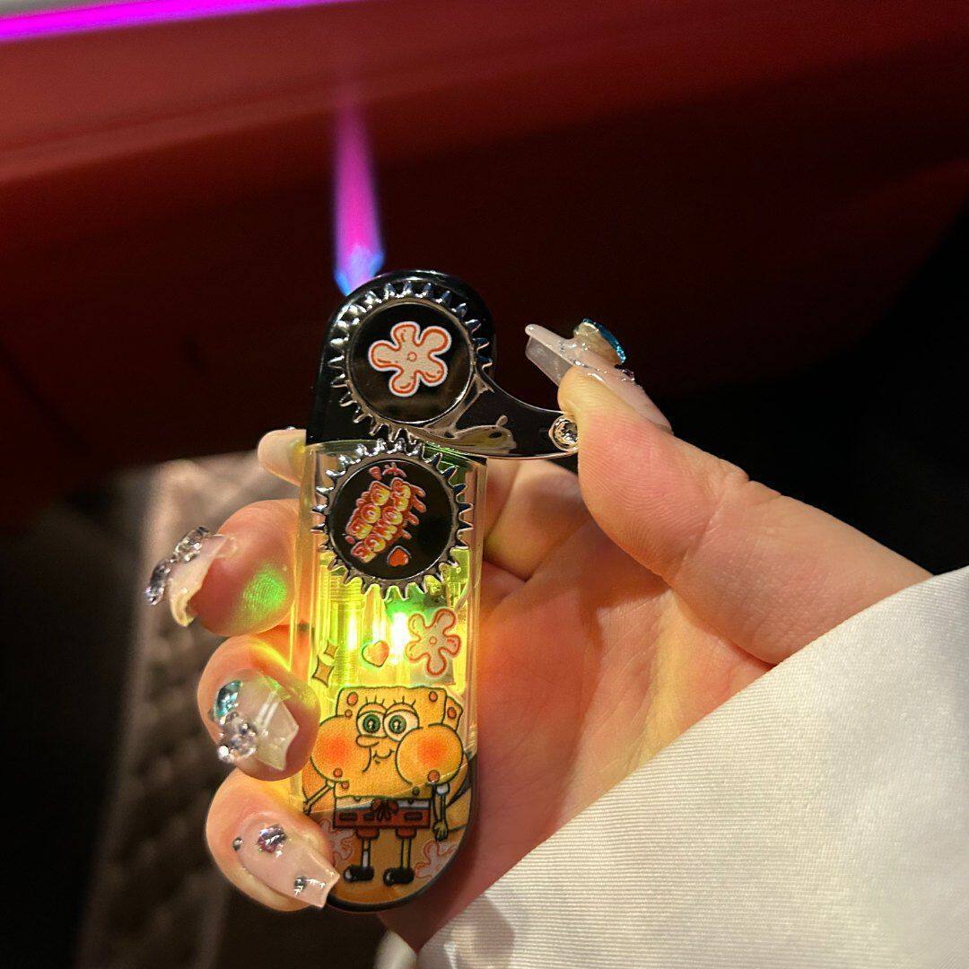 蹦迪闪光Kitty库洛米防风齿轮摇臂打火机充气创意个性送男友礼物