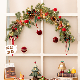 阿楹 圣诞墙面松果球松针藤条装饰门挂件餐桌氛围布置灯拍摄道具