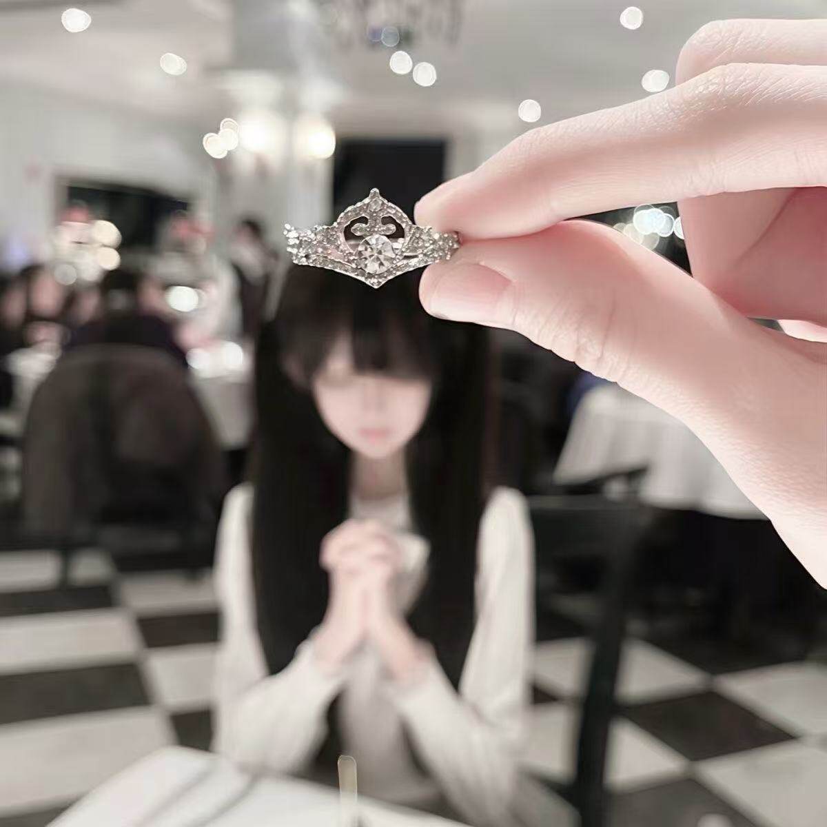 皇冠戒指开口可调节ins小众设计图片