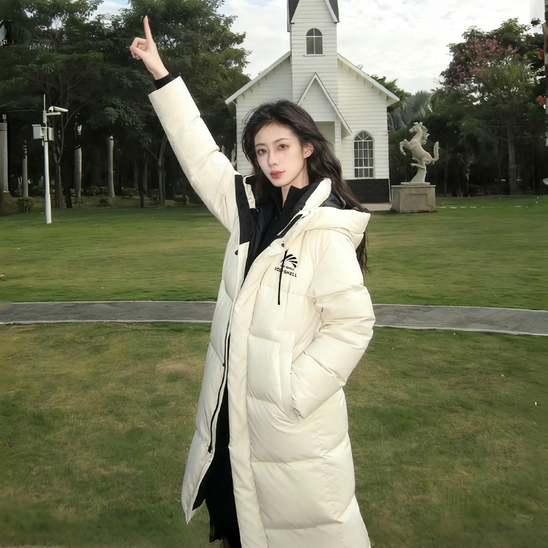 鸭鸭羽绒服女士2025年新款超长冬装零下极寒冬季连帽保暖羽绒外套