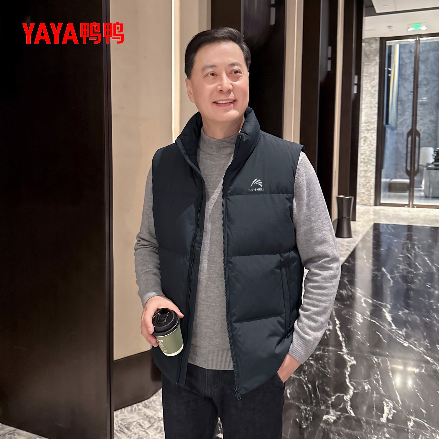 鸭鸭羽绒服轻薄款中老年款秋季短款加厚防寒外套2026新款冬装