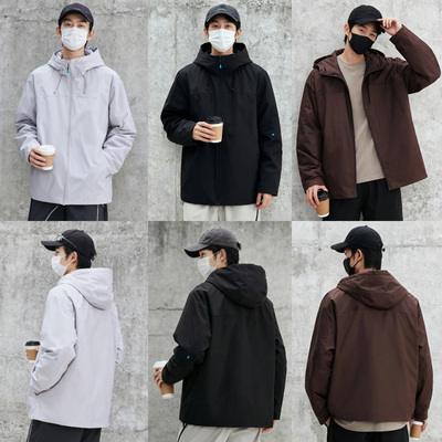 鸭鸭轻薄羽绒服短款连帽