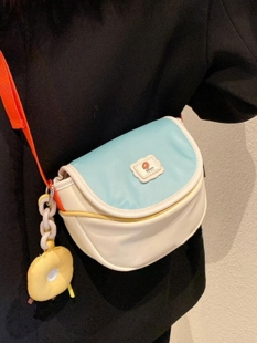 溜娃斜挎包女大容量单肩夏天新款时尚高级感小众可爱百搭休闲轻便