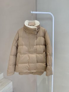 2024年东西新品女款拼接羽绒服羊毛面料