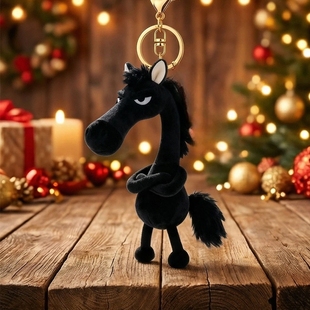 酷马包包挂件装饰包包配饰女精致高级感有趣的毛毛小公仔轻奢小众