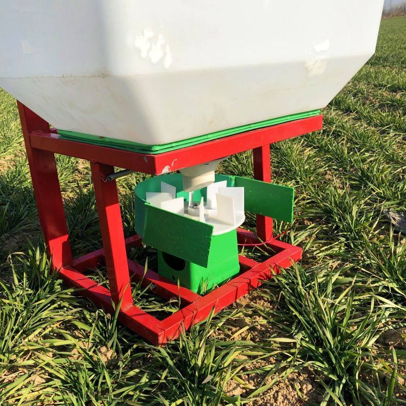 新款电动撒肥机三轮车后挂式撒化肥机器撒肥料神器12V4860V施肥机,农机/农具/农膜,其它农用工具,淘宝优惠券,粉丝福利购,淘宝优惠卷