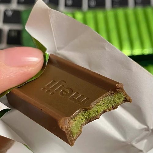 Meiji明治抹茶夹心巧克力钢琴草莓特浓抹茶牛奶黑巧克力零食盒装