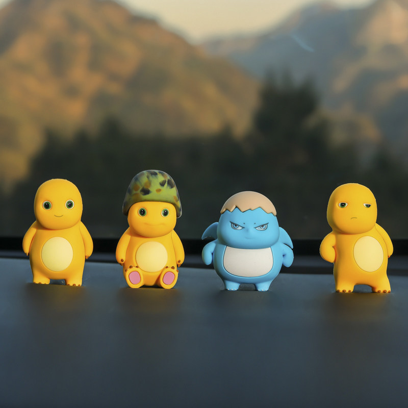 奶龙小七车内饰品摆件卡通手办汽车用品大全可爱手办车上中控台