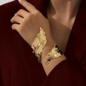 欧美跨境货源金色简约小众手环缠绕褶皱树叶手镯开口可调节女士