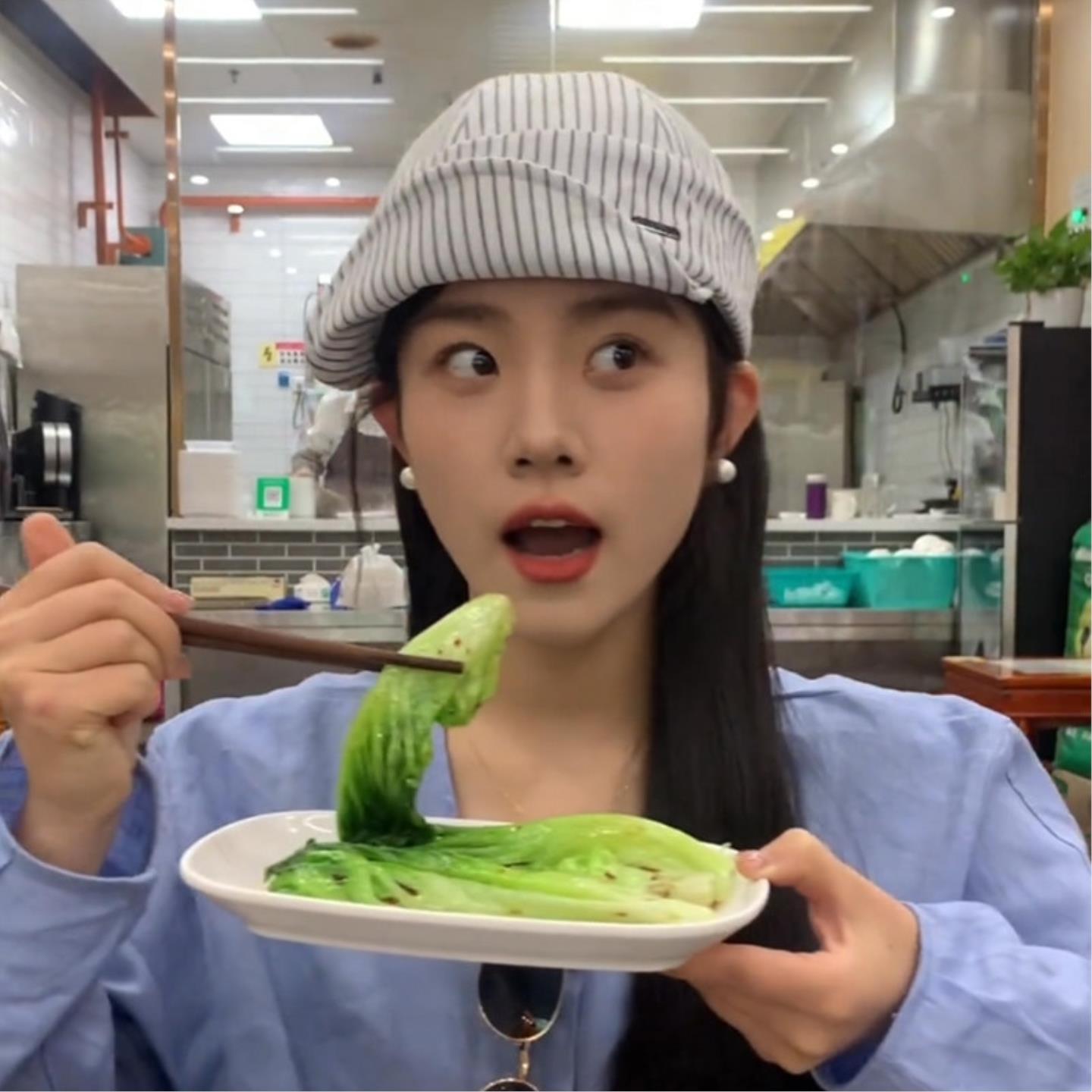 不要山网红同款日系文艺复古条纹报童帽女春夏透气遮阳显脸小帽子