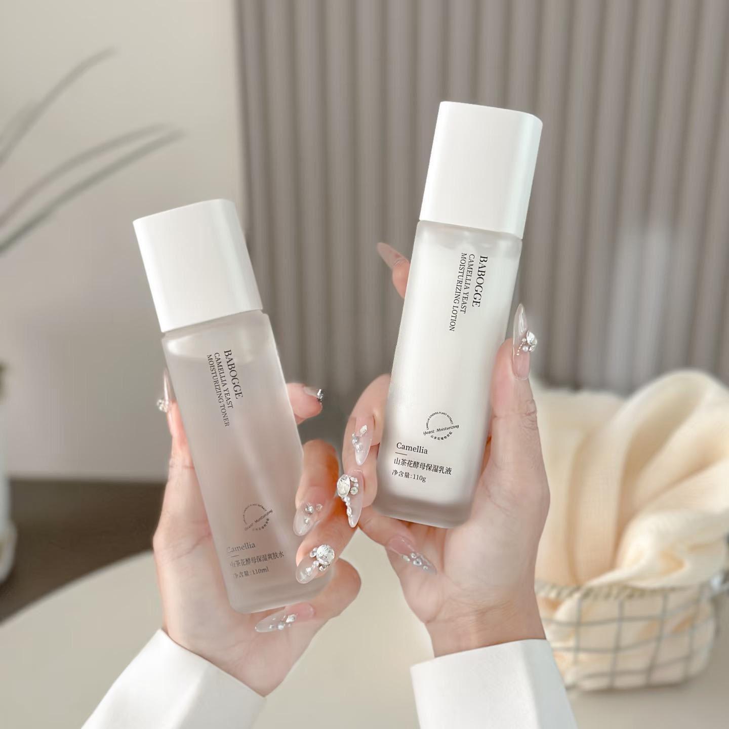 山茶花水乳套装正品爽肤水女补水保湿控油收缩毛孔油皮面霜学生党