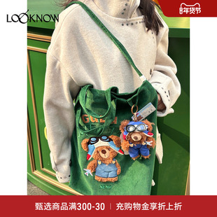 SFSG x LOOKNOW新春系列飞行员棕色潦草小熊灯芯绒包2026春季新品