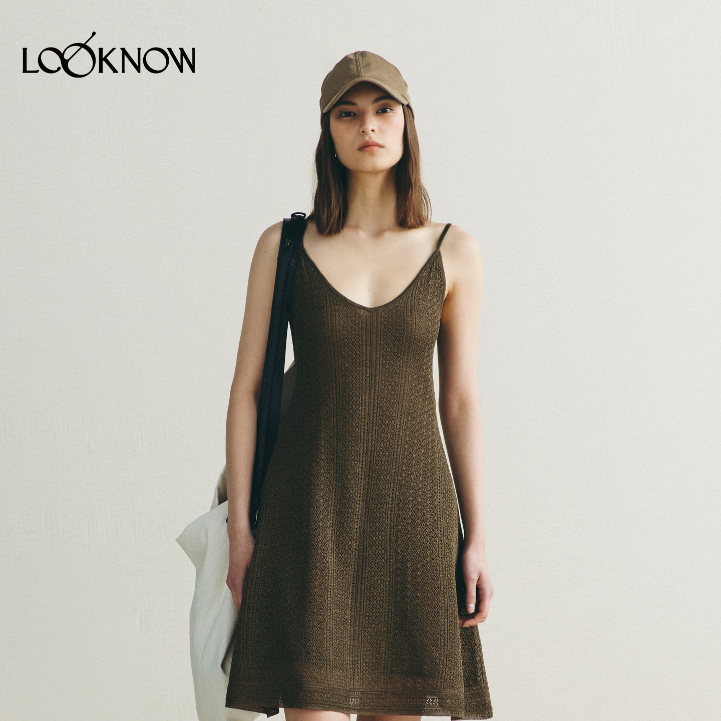 deepmoss X LOOKNOW26秋季新品苔石绿度假蕾丝吊带连衣裙