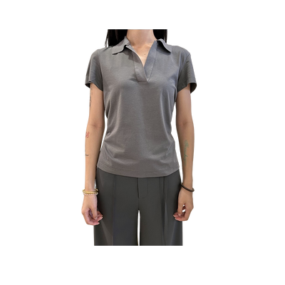 SHORT SENTENCE设计师品牌LOOKNOW24春夏后腰镂空修身polo衫女