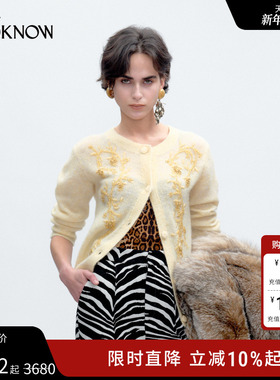 JACQUES WEI X LOOKNOW2025年秋季灰色手工花卉串珠针织开衫