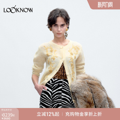 JACQUES WEI X LOOKNOW2025年秋季灰色手工花卉串珠针织开衫