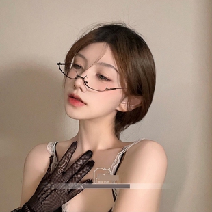 二次元无镜片金属半框眼镜女ins纯欲风日系软妹网红cos眼镜带链条