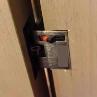 锁扣宾馆隐藏式暗藏式防盗扣保险暗装门栓酒店门链锁通用防盗门链