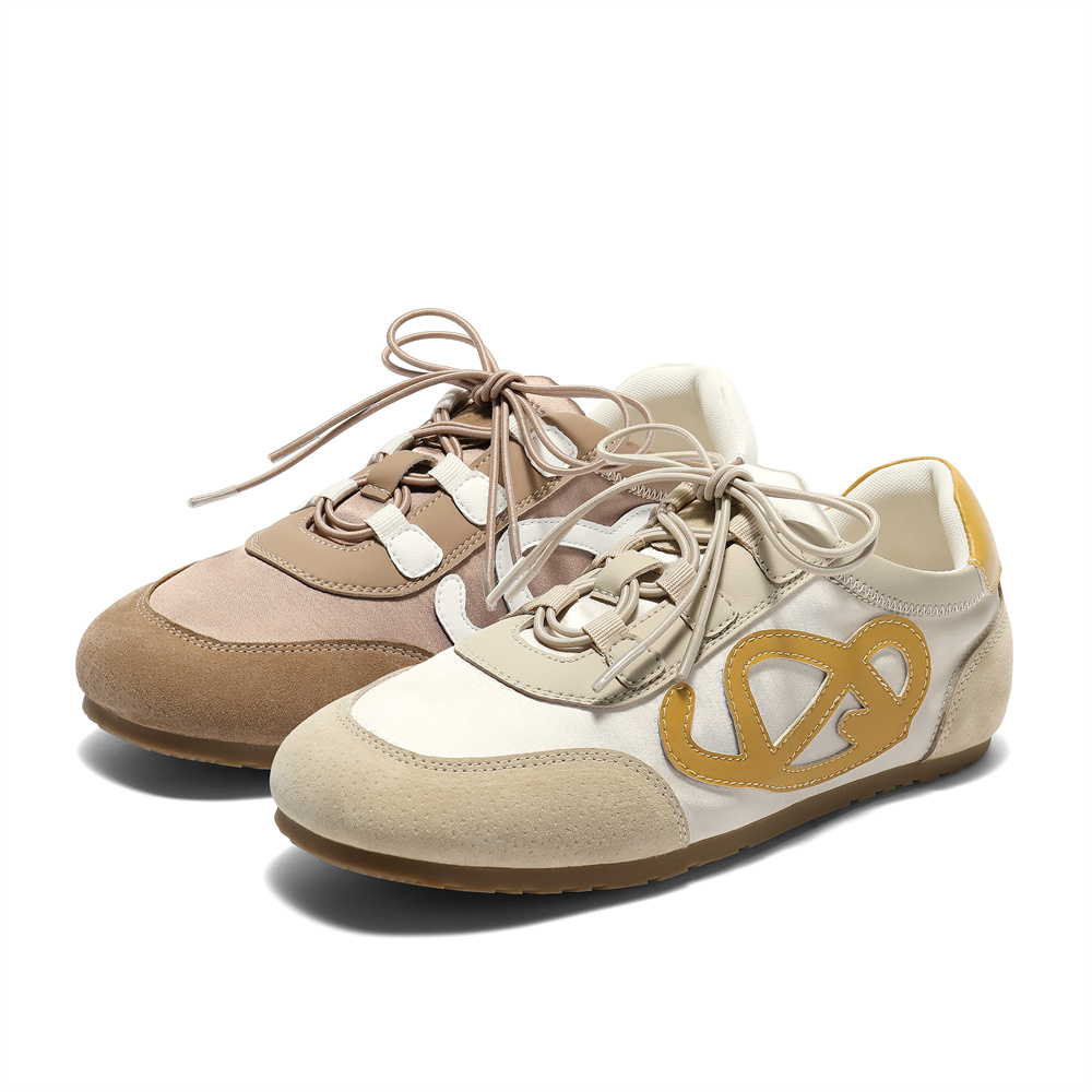 森达德训鞋女2025秋季新款拼接百搭平底运动休闲板鞋ZTH40CM5