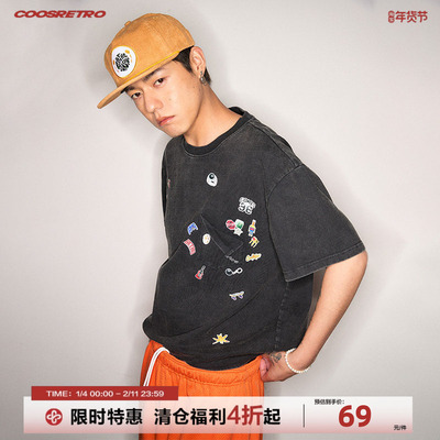 前片口袋处做旧破洞T恤短袖