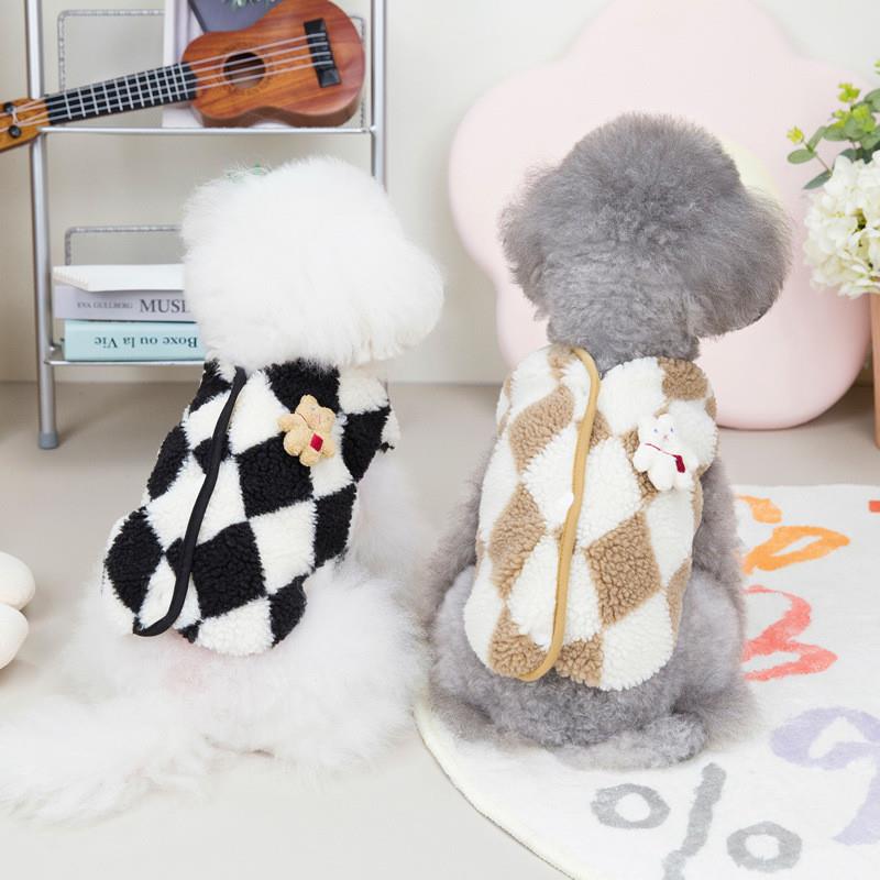 宠物衣服羊羔绒背心猫咪狗狗中小型犬秋冬保暖两脚衣泰迪防寒马