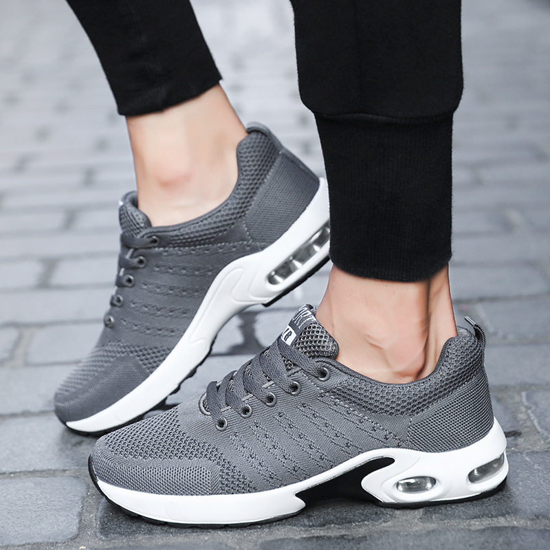 2025时尚港风纯色运动男鞋圆头系带飞织休闲运动鞋冷粘鞋跑步鞋男