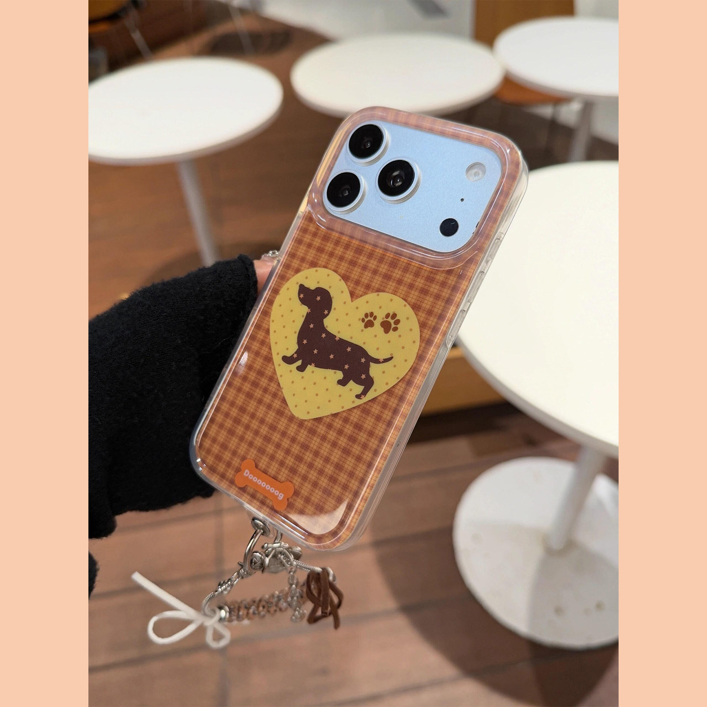 复古格纹卡通爱心腊肠狗适用苹果18promax手机壳iPhone18女新款17带挂绳16日韩15小众18Pro防摔17pro保护套