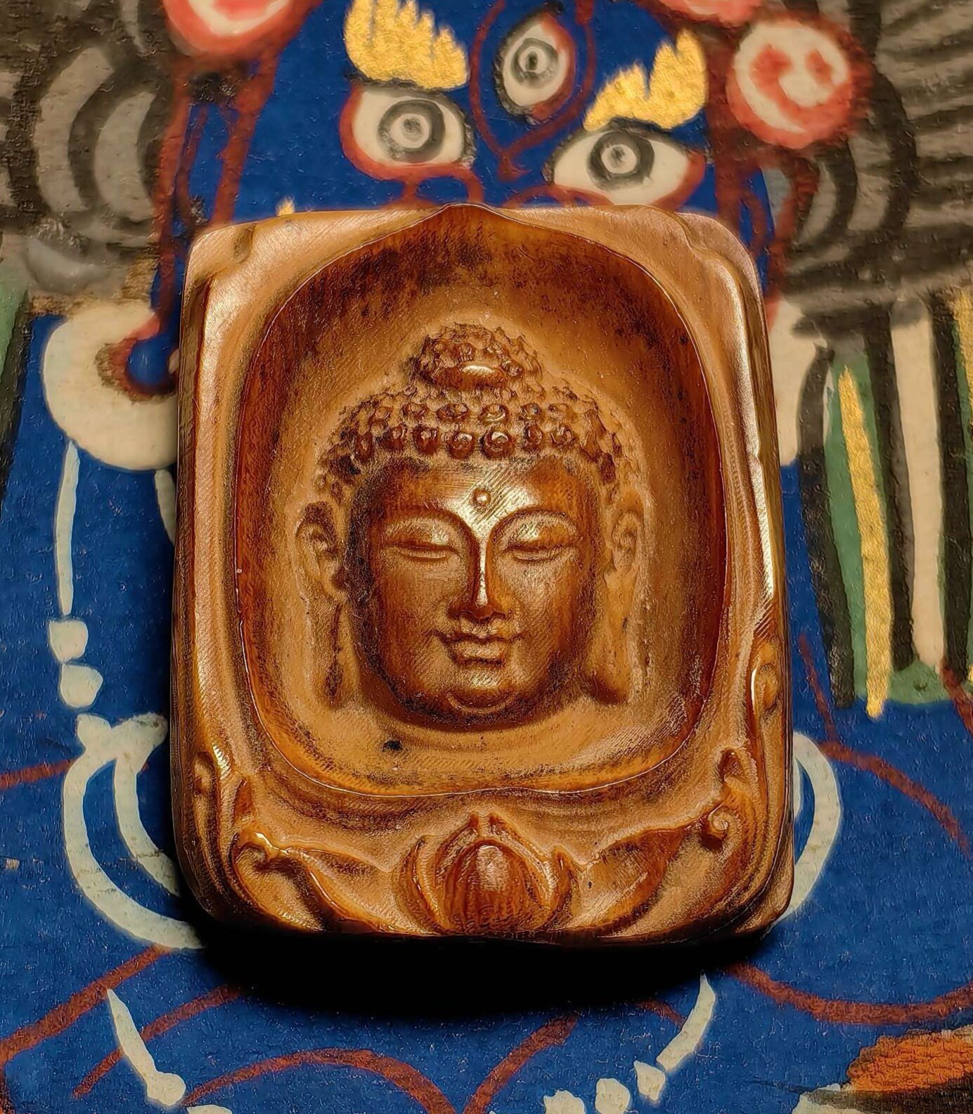 中国香港结缘【藏传老猛犸释迦牟尼佛牌】高端文玩