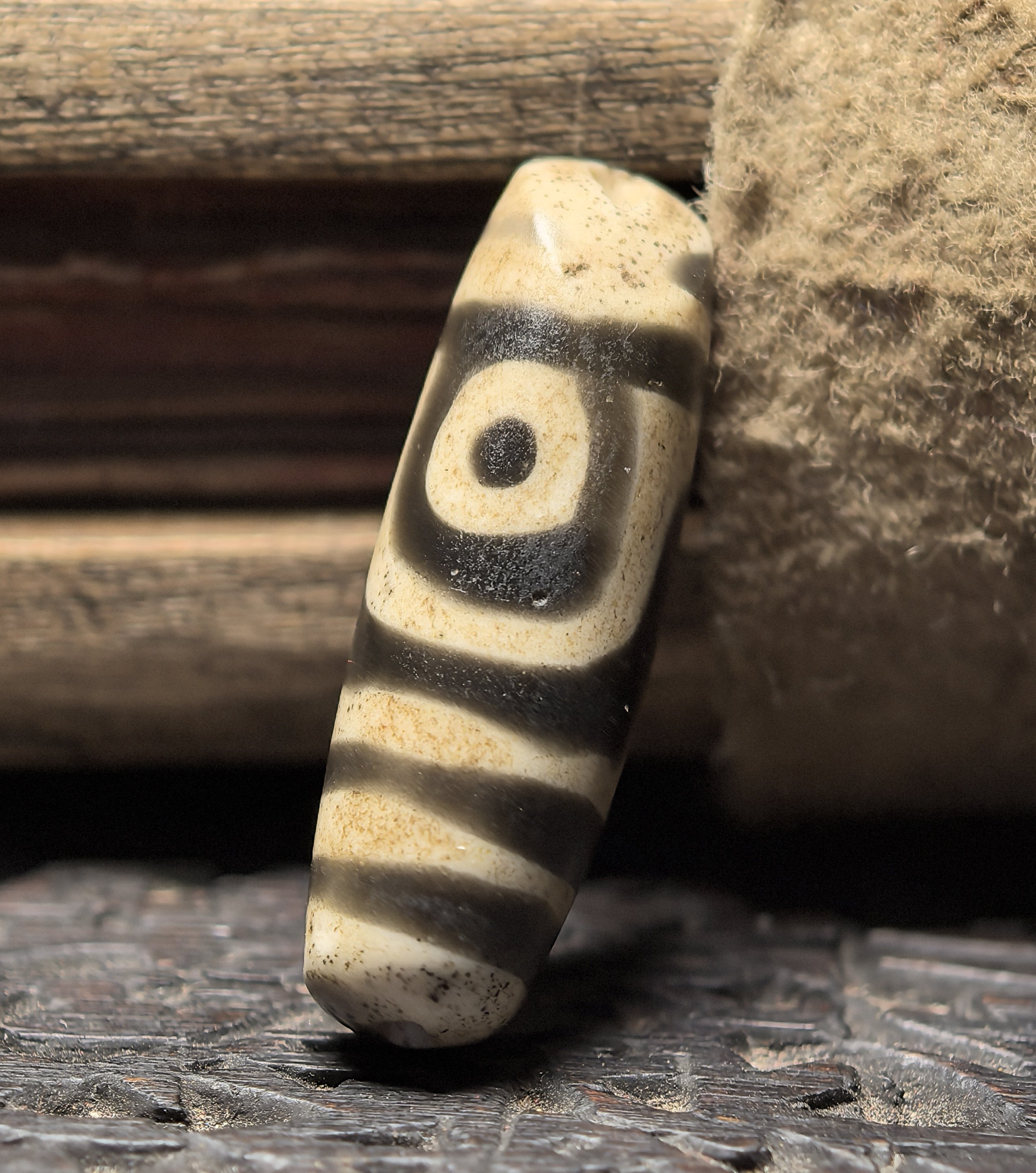 清代百年藏地修持【老料器二眼天珠】懂的拍