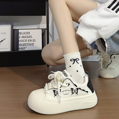 人本黑白蝴蝶小白鞋女2025爆款潮流百搭休闲大头鞋厚底轻便板鞋女