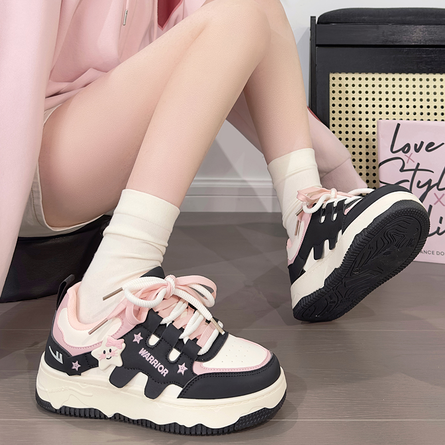 回力黑粉星星可爱风女鞋