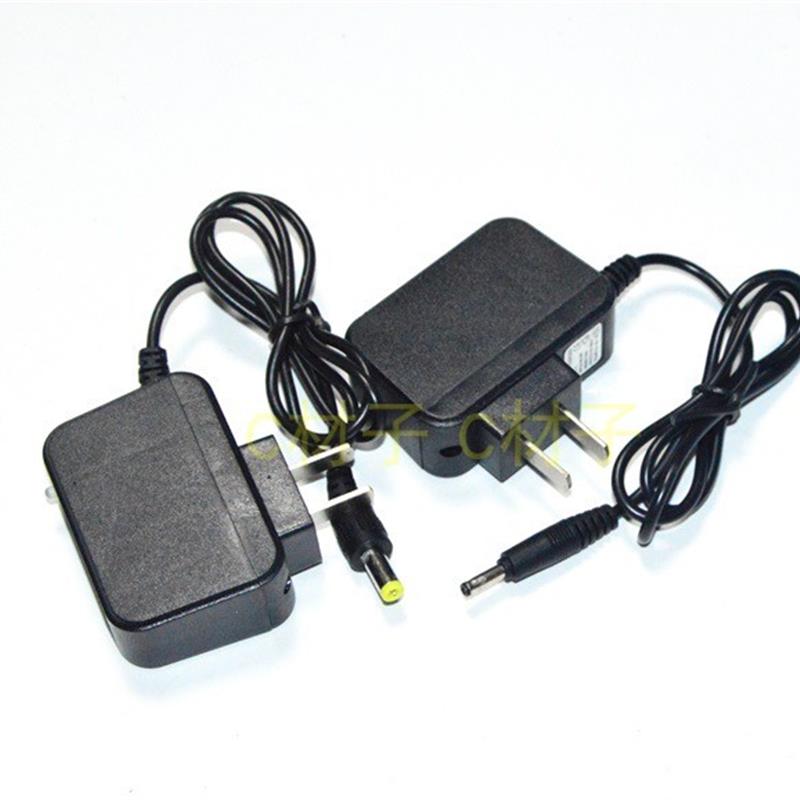 巴乔户外 强光手电筒 手电 充电器 BQ-08