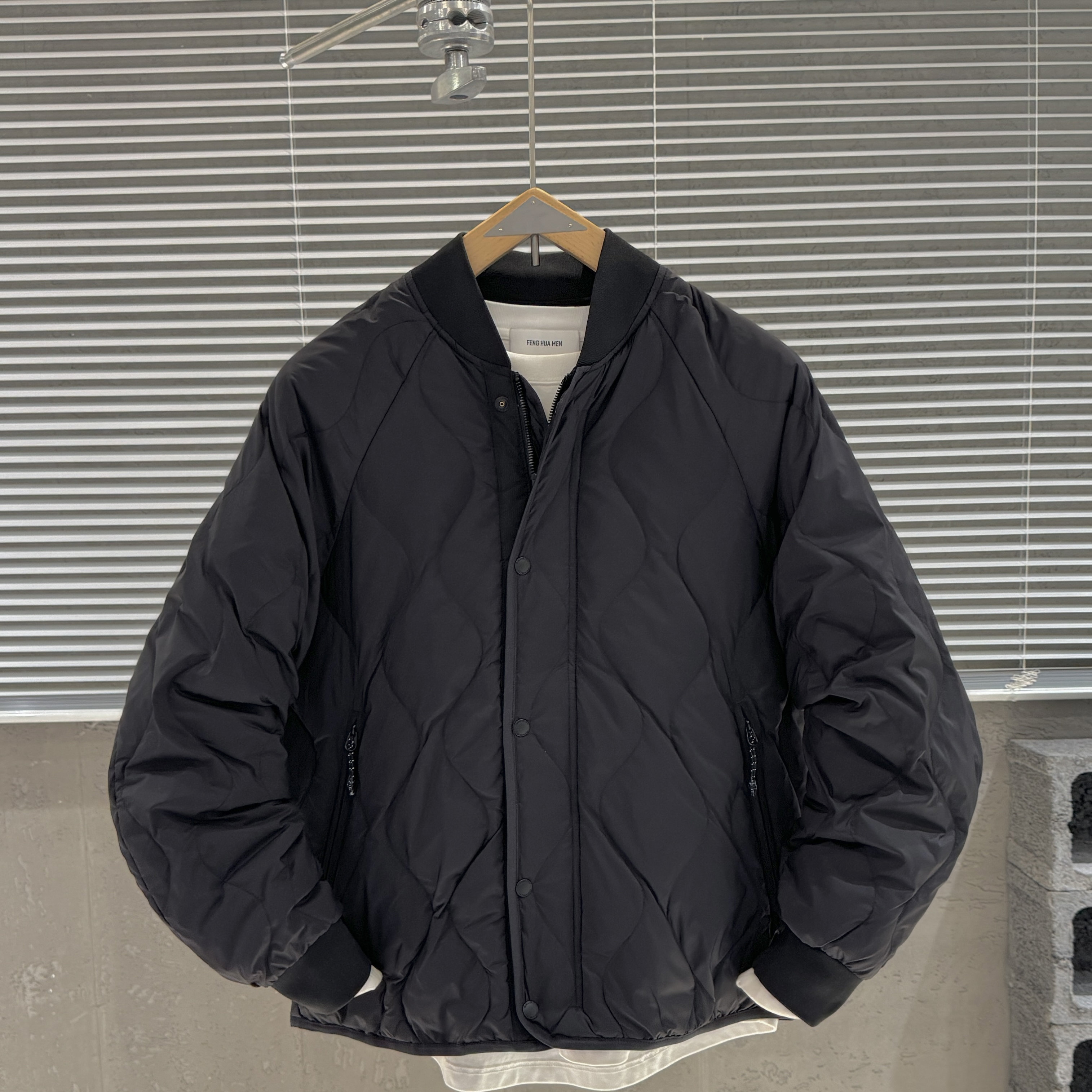 【香港·尊荣定制】冬季棒球领轻薄羽绒服男款纯色保暖外套羽绒服