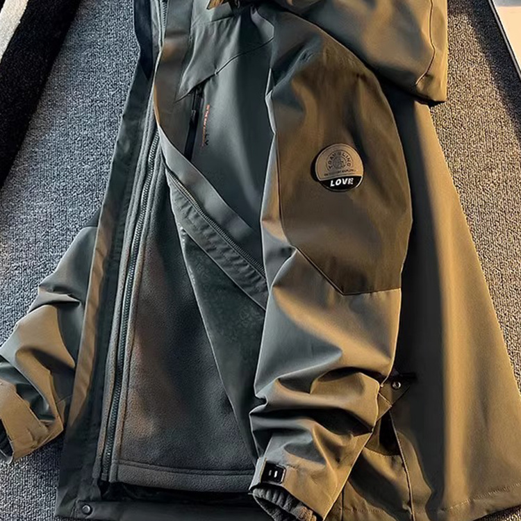 加厚冲锋衣外套男士秋冬季新款