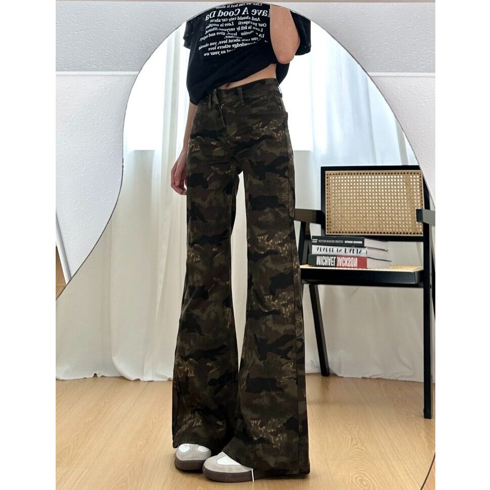 街头个性工装迷彩微喇牛仔裤女夏季百搭低腰显瘦遮肉不贴腿喇叭裤