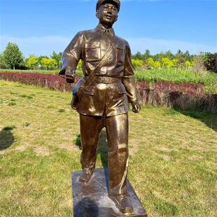 雷锋文化校园名人全身像英雄模范人物户外铸铜广场玻璃钢雕塑景观