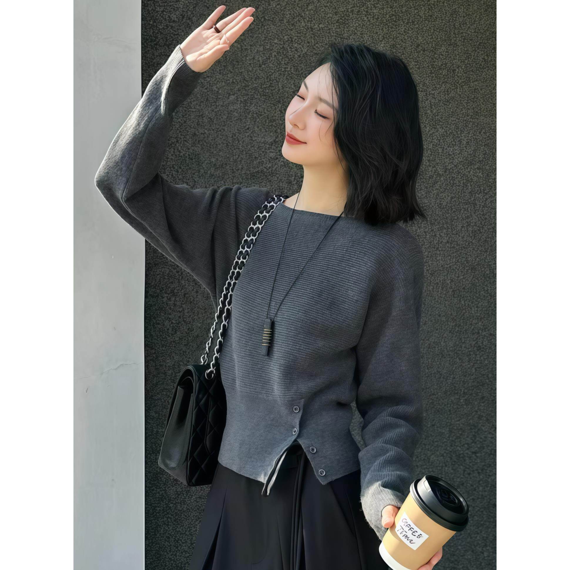 JOYIASS纽扣收腰一字领针织衫女2025新款秋季气质显瘦长袖毛衣掐