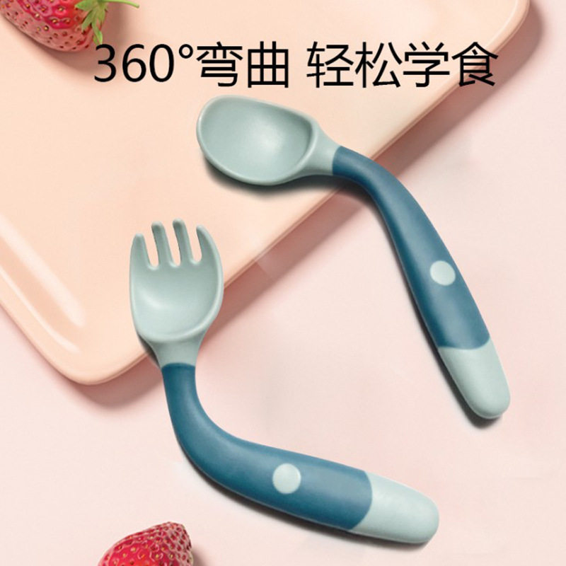 直销儿童学吃饭训练餐具扭扭叉勺辅食PP软勺宝宝可弯头曲勺子