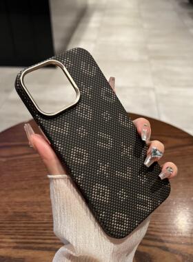 umj适用于iphone16pro手机壳高级碳纤维纹16pm超薄大孔硬壳苹果15proMax防摔新款15pm磁吸无线充电保护套男女