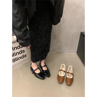 香港百搭加绒单鞋平底鞋保暖女鞋子法式覆古玛丽珍毛毛鞋冬季棉鞋